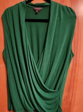 Plus Size Mix Sleeveless Top